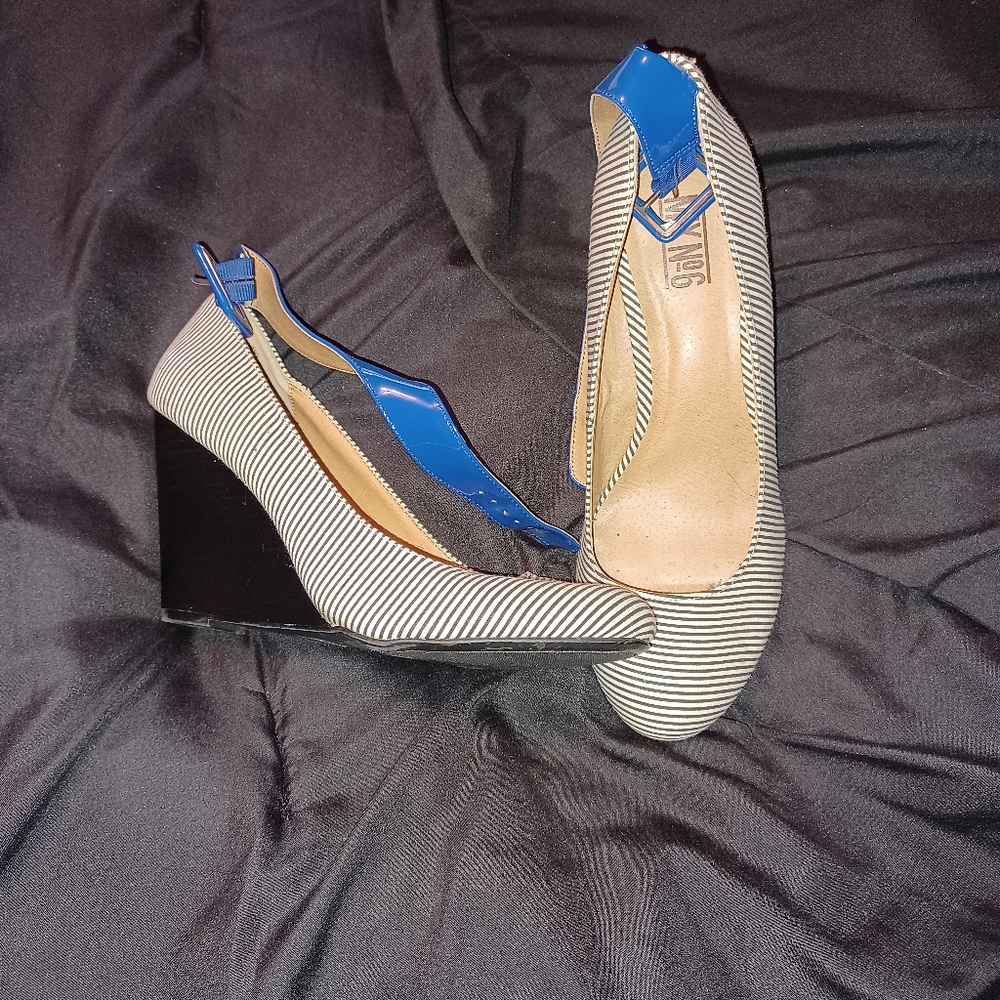Black/White stripe Wedge shoe